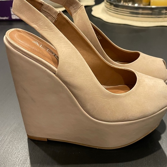 Platform heel - Picture 6 of 6